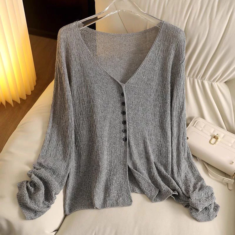 Giao hàng nội địa từ Việt Nam Áo len dệt kim cổ chữ V thoáng khí cho lớp mùa hè 0525