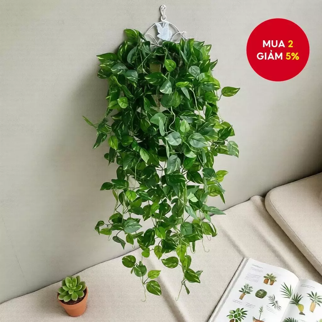 Trang trí tường cây giả dây leo xanh lá