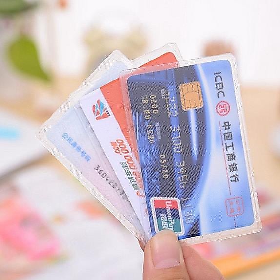 HÀNG TẶNG KHÔNG BÁN  (Set  2 cái) Vỏ Bọc Thẻ ATM, Thẻ Sinh Viên, Thẻ Nhân Viên