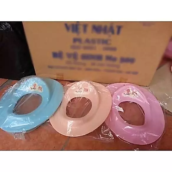 (Xuất VAT) Bệ thu nhỏ bồn cầu cho bé nhựa Việt Nhật, bệ xí thu nhỏ bồn cầu giúp bé ngồi an toàn thoải mái 5439