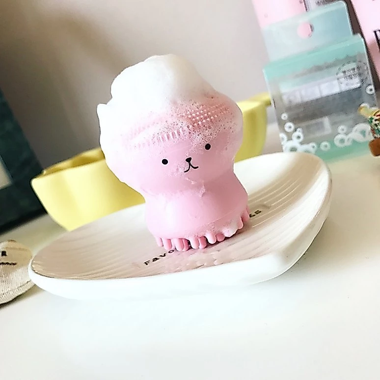 Rửa mặt bạch tuộc massage mặt kiểu hàn quốc
