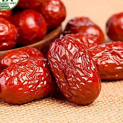 Táo đỏ Tân Cương 1kg táo đỏ quả to đều chắc thịt không xốp loại thượng hạng - Dược Liệu Quý