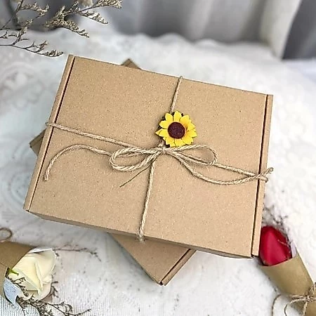 Hộp đựng quà kraft vintage kèm dây gai thắt nơ