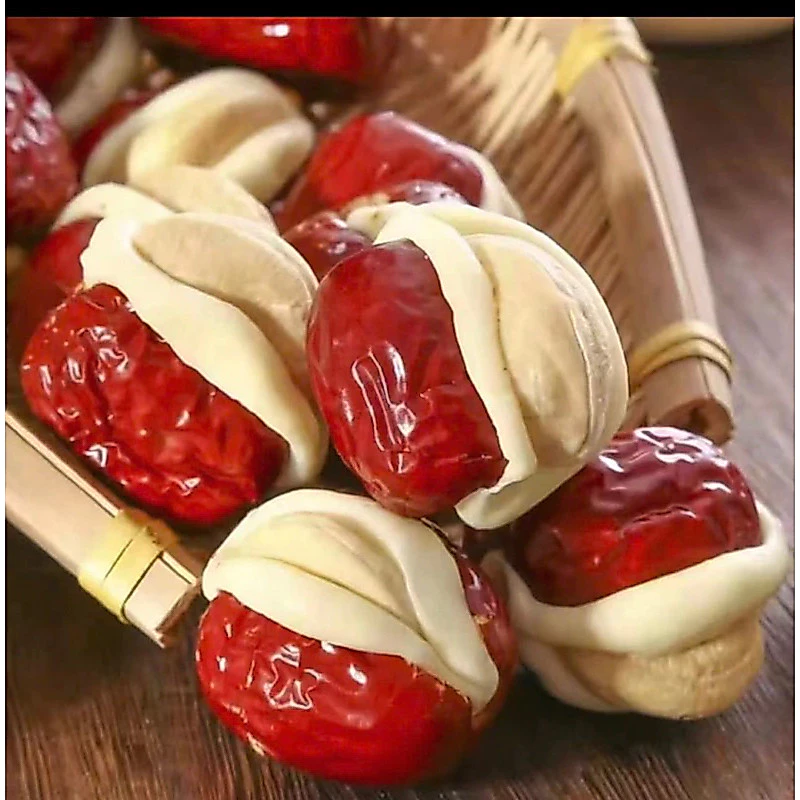 Táo Đỏ Hạt Điều Sữa Lạc Đà Siêu Ngon Túi 500gr