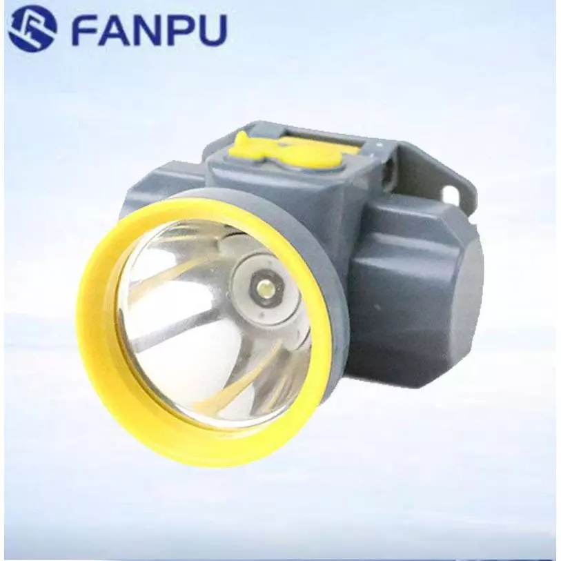Đèn Pin Đội Đầu LED Cầm Tay Đa Năng, Siêu Sáng Chiếu Xa, Dùng Câu Cá, Leo Núi, Tuần Tra Ngoài Trời