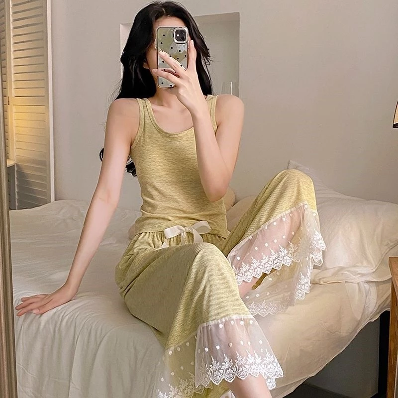 【Có độn ngực】Bộ đồ ngủ mùa hè phong cách bán chạy xuyên biên giới có miếng đệm ngực nữ Quần ngắn tay ren Vest ren ren băng lụa màu trơn Đồ mặc nhà