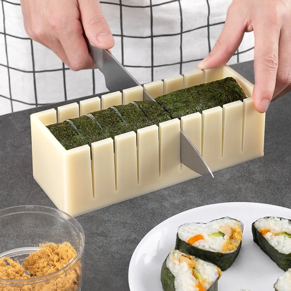 Bộ Khuôn Làm Sushi Cắt Trọn Set 3 Món Hình Tim Tròn Vuông Dụng Cụ Cuốn Cơm Nắm Tiện Lợi ✨Luyoo32.vn✨