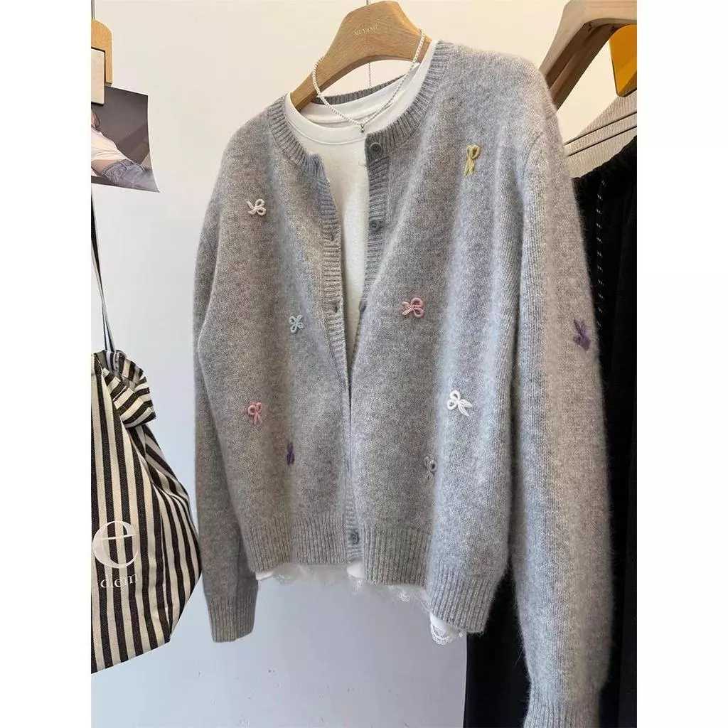 Nữ Xuân Thu Ngoài Trời Lười Thêu Mềm Mại Dệt Kim Áo Khoác Cardigan Top