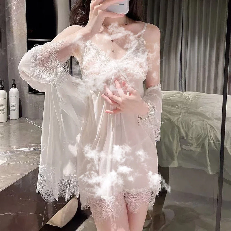 Tạo hóa dành riêng cho đêm lãng mạn: Bộ đồ ngủ ren, chiếm trọn ánh nhìn từ anh ấy