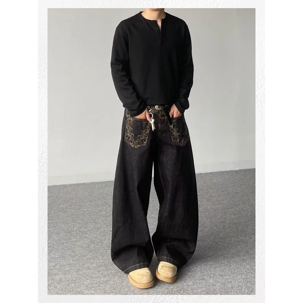 Quần jean baggy nam nữ cùng mặc kiểu cong lưỡi gươm cao eo màu đen, chất liệu vải jean mỏng cho mùa hè, túi quần thêu hoa cổ điển kiểu Mỹ high street, quần ống rộng thiết kế độc đáo che chân to, phong cách thời trang đường phố phù hợp đi chơi phối đồ hàng