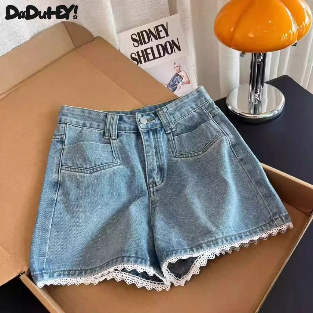 DaDuHey Quần Short Bò Ren Màu Nhạt Quần Hot Girl Chữ A Ống Rộng Rộng Rãi Cạp Cao Mẫu Mỏng Mùa Hè Cho Nữ