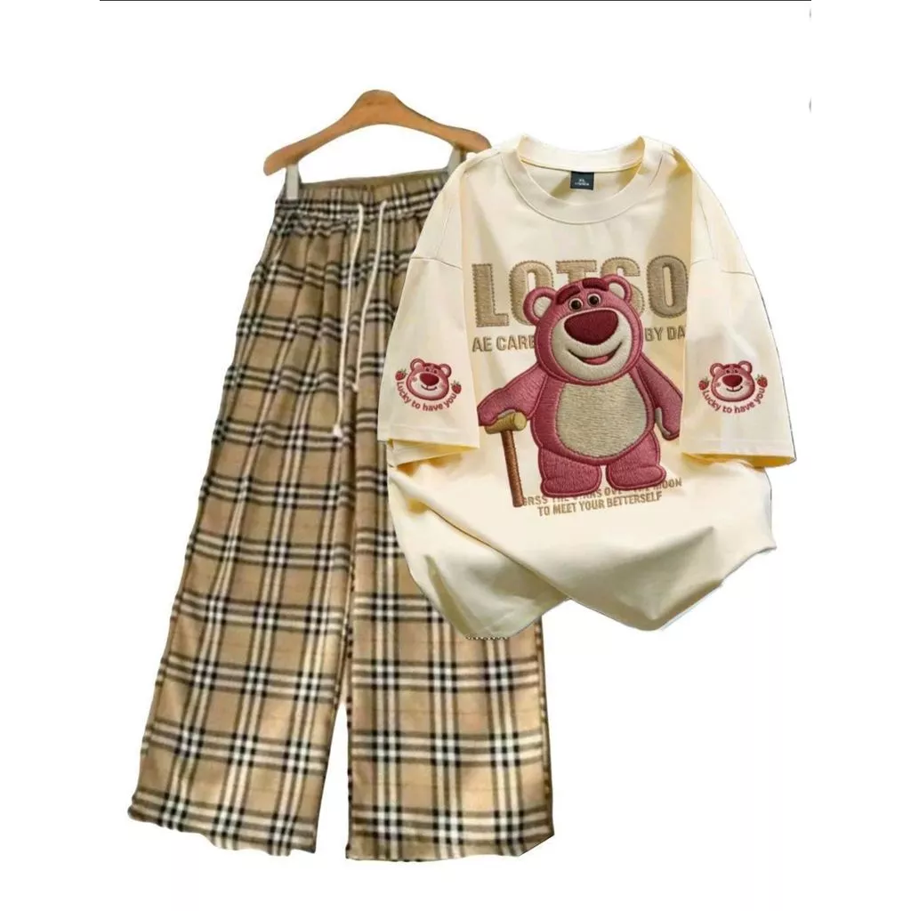 ( free size 38kg -48kg ) Sét bộ đồ quần kẻ caro vàng dài ống rộng  + áo phông gấu xám siêu xinh-hathuong98