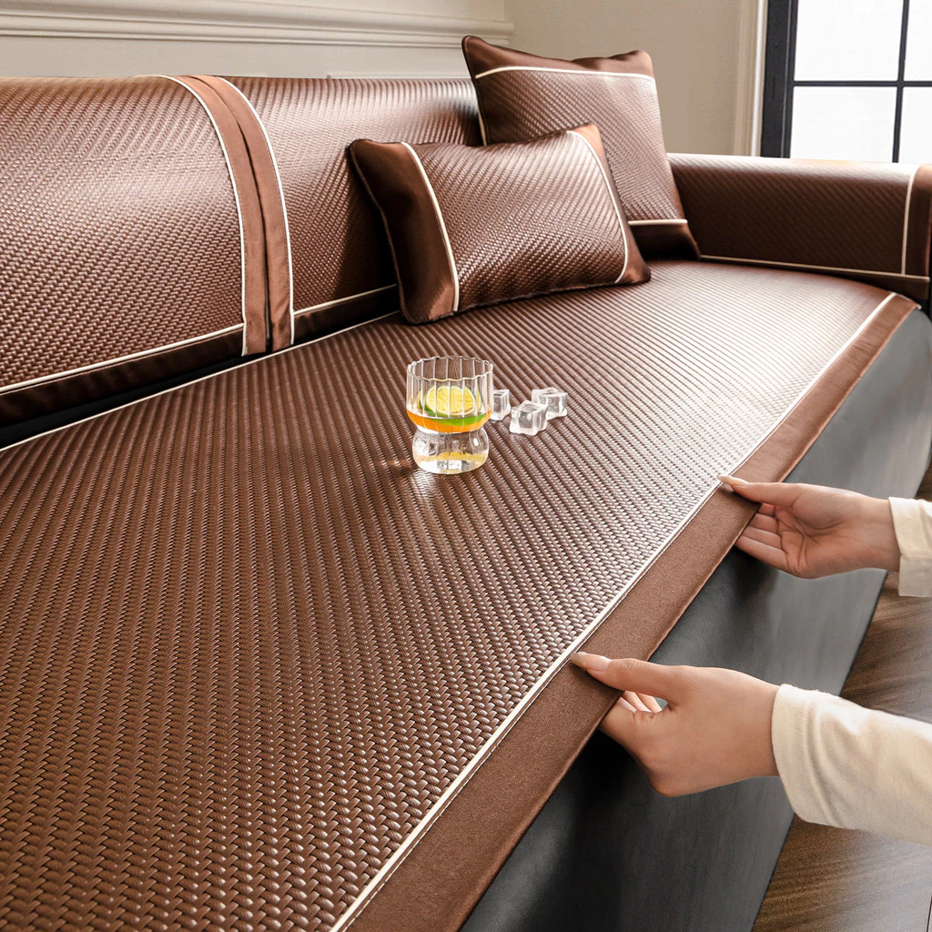 [Sản phẩm mới] Ánh sáng mùa hè Thảm mây băng sang trọng Đệm Sofa mùa hè Ice Silk Thảm mát mẻ Đệm vải Đệm chống trượt cố định