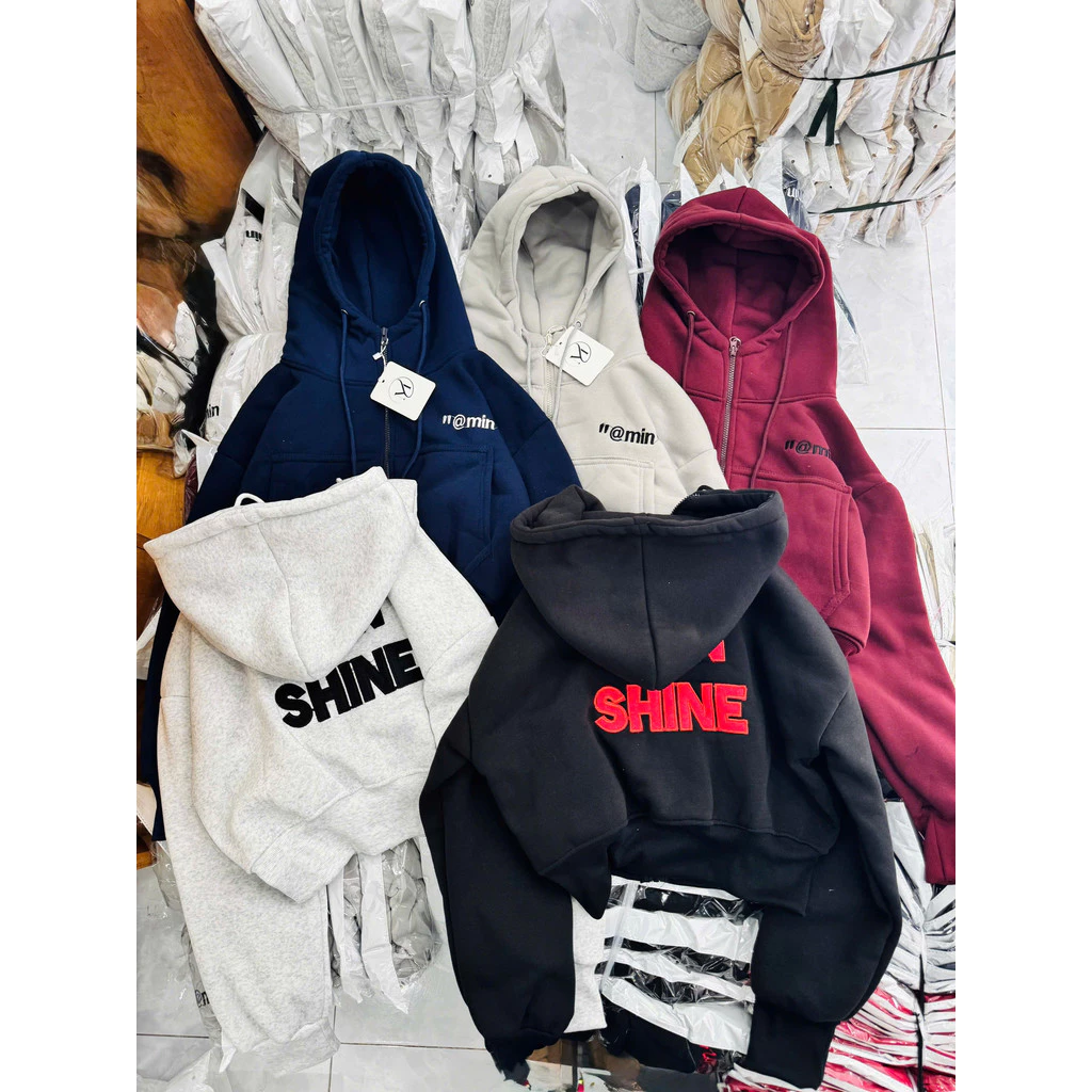 Áo Khoác Nỉ Lửng Nữ Form Rộng Có Mũ Khóa Kéo Logo Thêu Dày Dặn Basic Hot Trend NY NA STORE