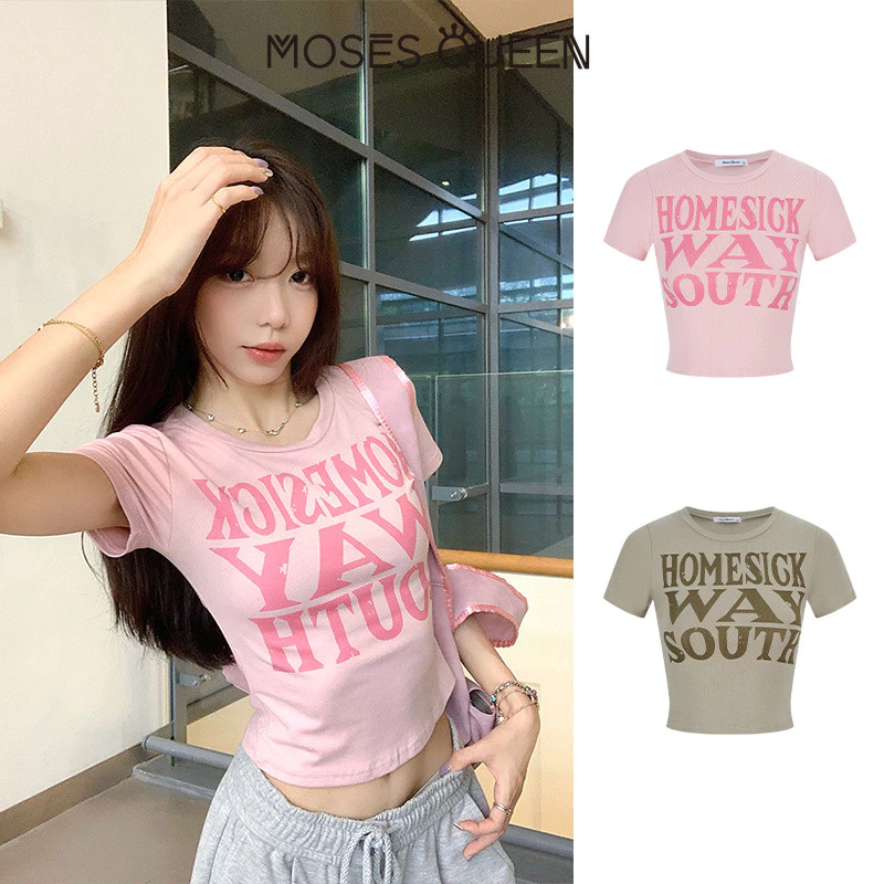 MOSESQUEEN Áo thun nữ phong cách hot girl cổ thấp mở trước, áo tay ngắn in chữ màu hồng thời trang mùa hè #63950