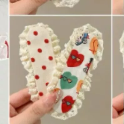 Set 2 Miếng Dán Tóc Handmade Cho Bé Gái – Kẹp Dán Tóc Mái Không Cần Kẹp, Phụ Kiện Tóc Ren Vintage Dễ Thương