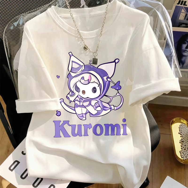 Áo thun nữ màu trắng in hình anime ngộ nghĩnh, phong cách hoạt hình, chất cotton mềm mại, form rộng.