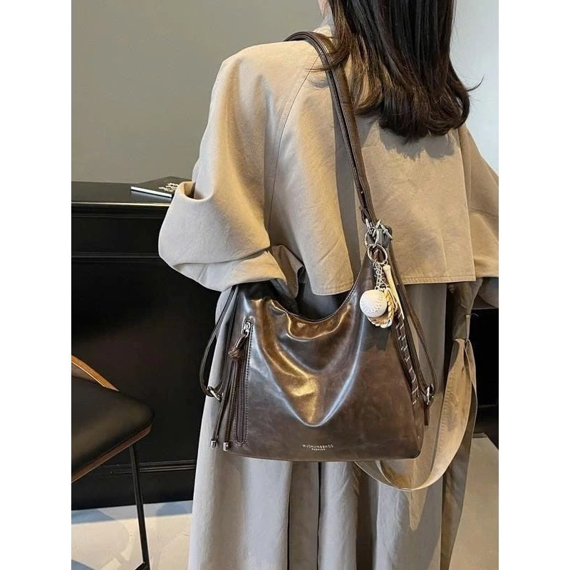 Túi Tote Da Mềm Retro 2025 - Đa Năng, Tích Hợp Phụ Kiện, Ngăn Chứa Thông Minh