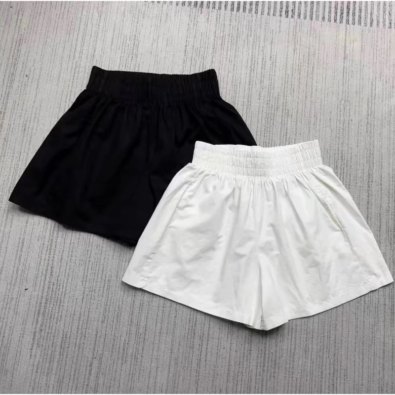 Quần short phồng kaki cạp chun có 2 màu đen trắng WSH04