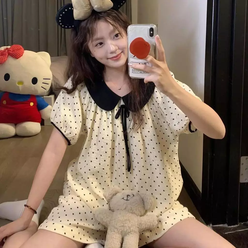 Bộ đồ ngủ chấm bi đen thời trang mới phong cách Ins dành cho nữ, bộ đồ mặc nhà mùa hè tay ngắn quần ngắn- Hàng Order