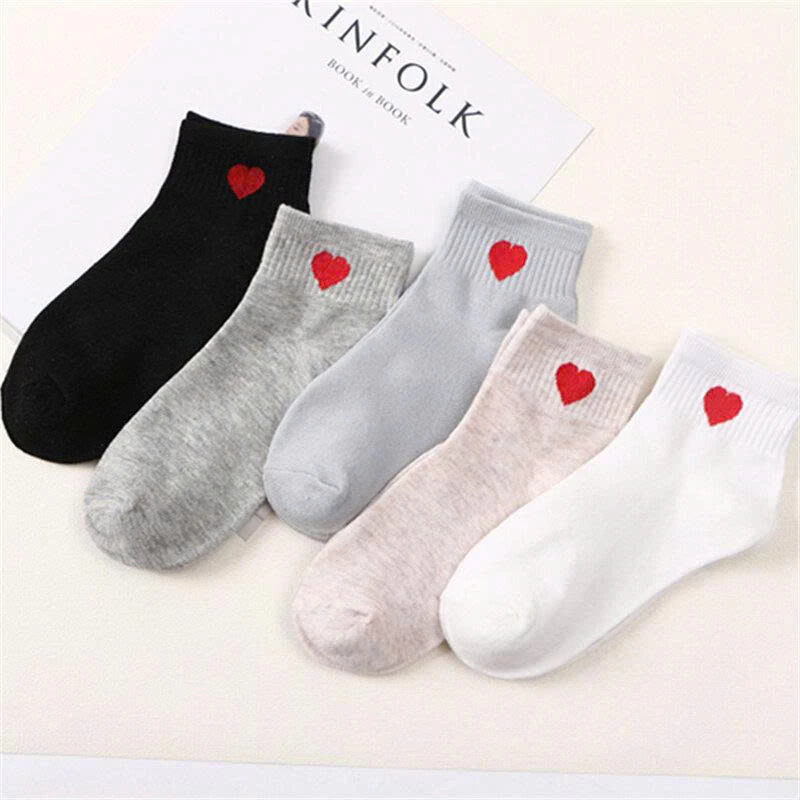 COM BO 5 ĐÔI Tất Vớ Nữ Mix Màu Ngẫu Nhiên Ulzzang Cổ Thêu Trái Tim Thời Trang Cực Đẹp