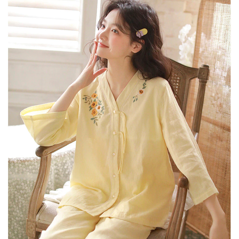 Mùa Xuân Thu - Bộ Đồ Ngủ Cotton Phong Cách Trung Hoa, Thêu Cổ Chữ V