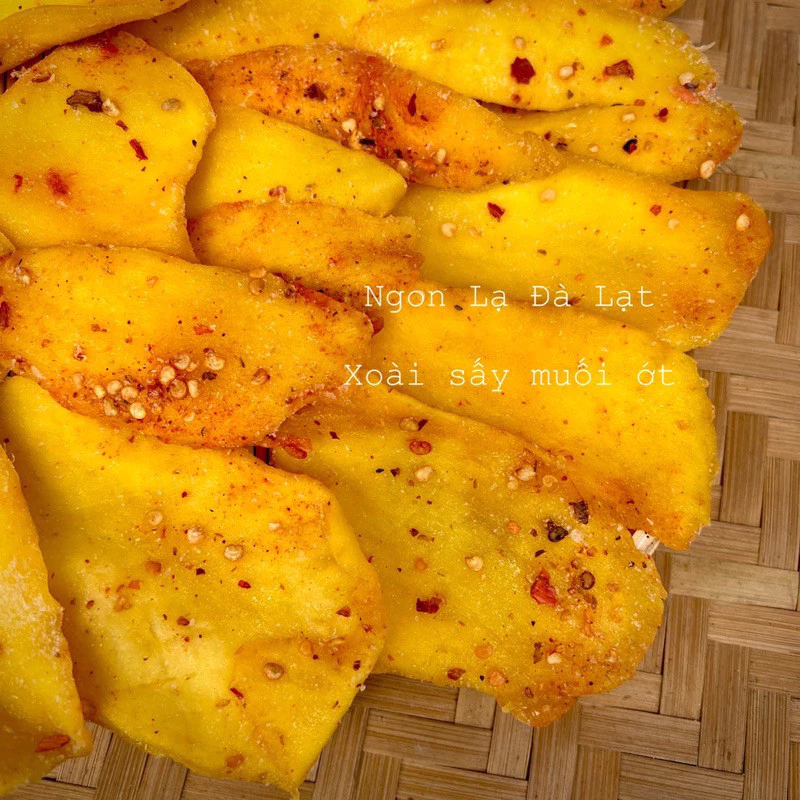 Hũ 500gr Xoài muối ớt sấy dẻo Đà Lạt