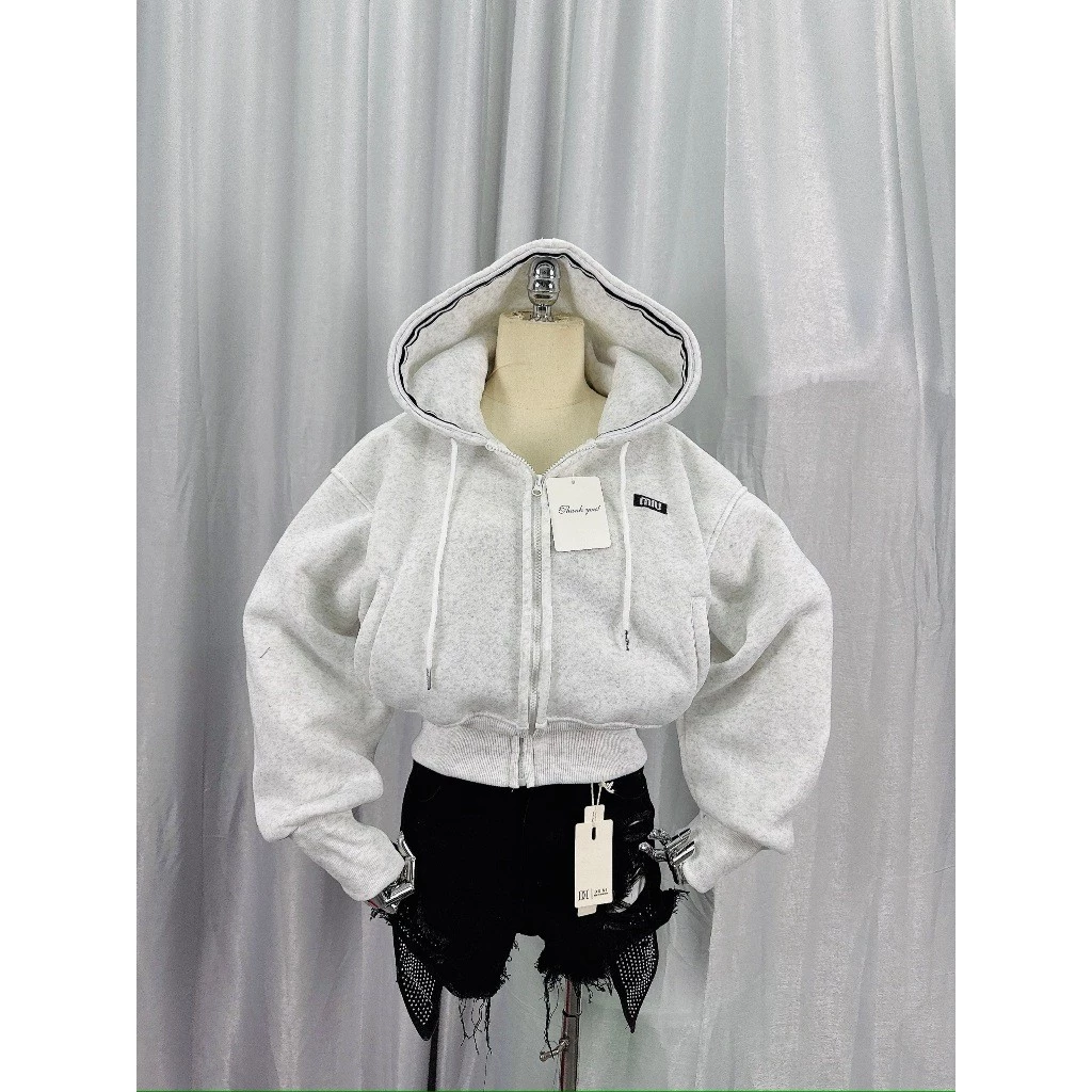 ÁO KHOÁC NỈ LỬNG NỮ CROPTOP CÓ NÓN RỘNG THÊU MIU XSTT FASHION