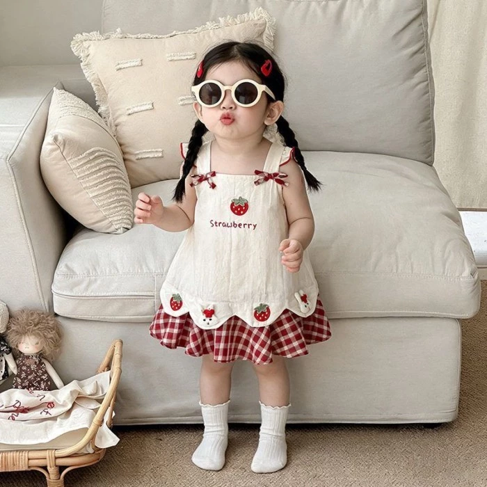 Váy dây đeo dâu tây cho bé gái mùa hè kẻ sọc nối váy công chúa dâu tây giữa váy váy cotton không ta