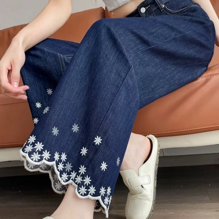 Quần jean ống rộng ren thêu cho nữ dáng quả lê dáng rộng, quần denim chín điểm thêu hoa ba chiều