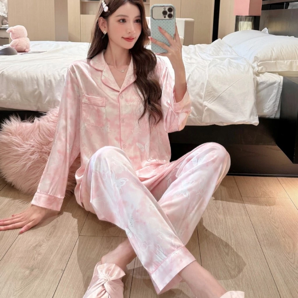 Bộ đồ ngủ nữ mùa xuân thu Ice Silk dài tay in hình bướm
