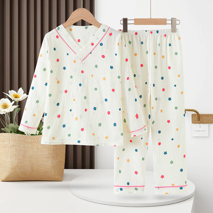 Phong Cách Hàn Quốc Ngực Logo Labubububu Bộ Đồ Ngủ Hoạt Hình Hàng Ngày Loungewear Cổ Chữ V Ve Áo Cổ Cho Trẻ Em Tiểu Học