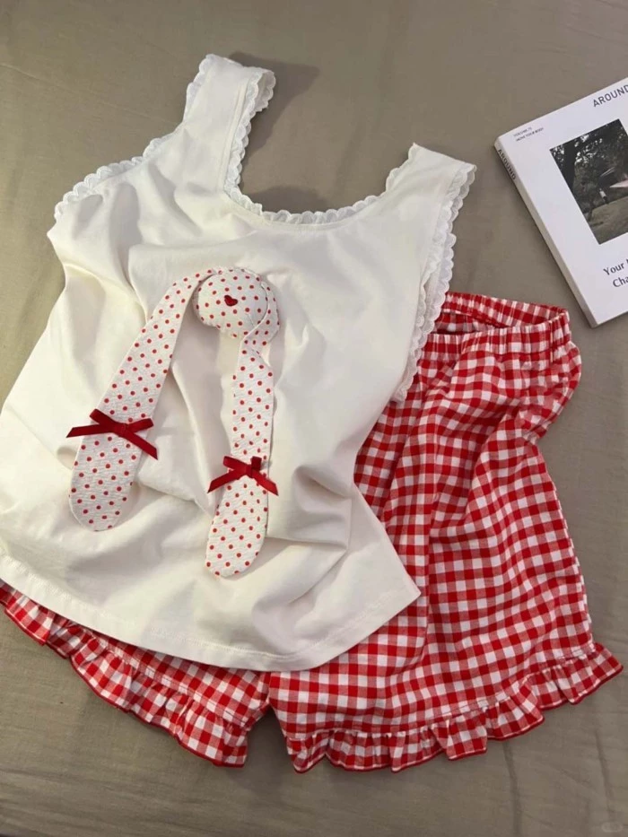 Nơ 3D Bunny Doll Bộ đồ ngủ kẻ sọc đỏ Phụ nữ có thể mặc bên ngoài Áo vest Quần short Bộ quần á