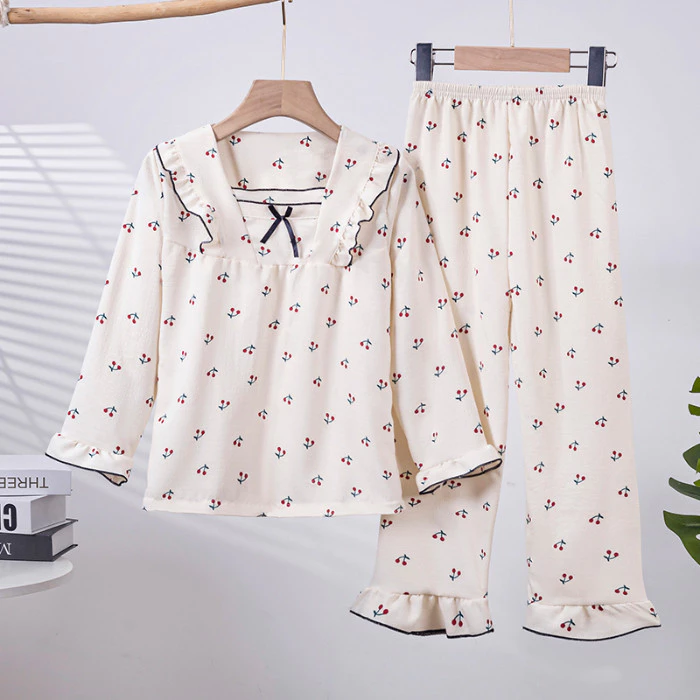 Giá cả phải chăng cho trẻ em thoải mái Đồ ngủ dài tay thoải mái cho trẻ em Đồ ngủ Kuromi cổ vuông bằng vải cotton cho bé gái 10 - 11 tuổi