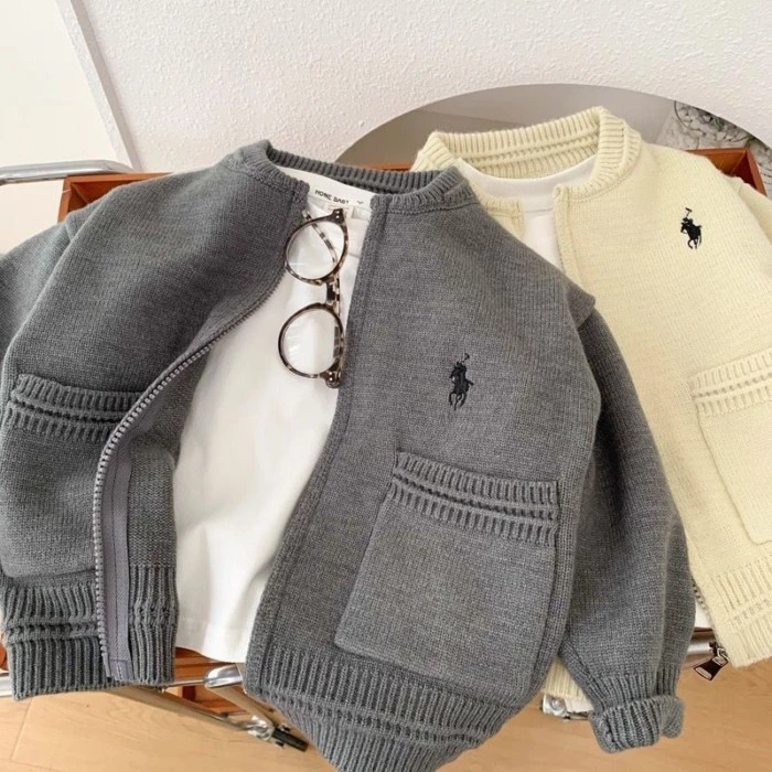 mùa xuân thu trẻ em áo len cardigan phong cách mới bé trai và bé gái cardigan thương hiệu hàng đ