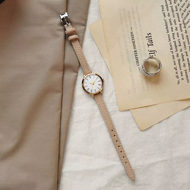 Đồng hồ quartz nữ mặt nhỏ - Dây da mỏng, phong cách retro Hàn Quốc, thanh lịch và tối giản.