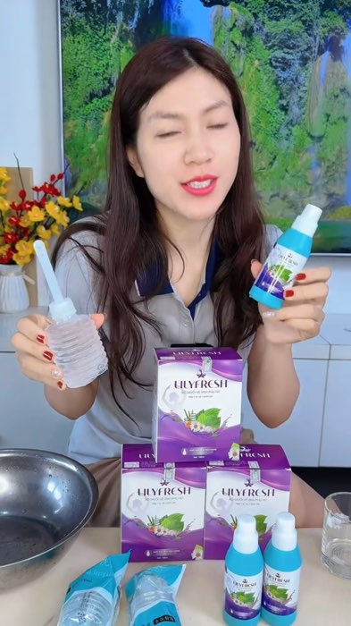 ￼[SALE ĐẦU NĂM - GIÁ RẺ] Bộ Muối vệ sinh LilyFresh 100ml + 1 bình rửa - Dịu nhẹ cho phụ nữ#SandealcungKOL #HangMoiVe #KOLUyTin #VideohangTieuDung
