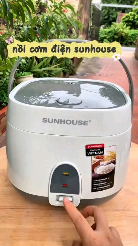 Nồi cơm điện sunhouse #noicomdien #SandealcungKOL #videohangnhacua #ShopeeCreator #LuotVuiMuaLien #shopeevideo