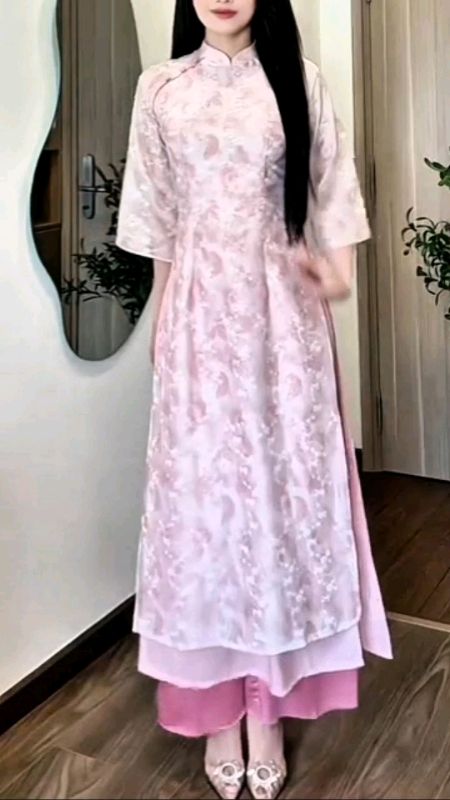 Áo dài xinh #aodai #LuotVuiMuaLien #VideohangThoiTrang #SandealcungKOL #shopeevideo #ShopeeCreator