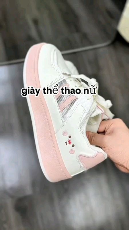 Giày thể thao nữ #giaythethao #giaythethaonu #LuotVuiMuaLien #ShopeeVideo #VideohangThoiTrang #ShopeeCreator #HangMoiVe