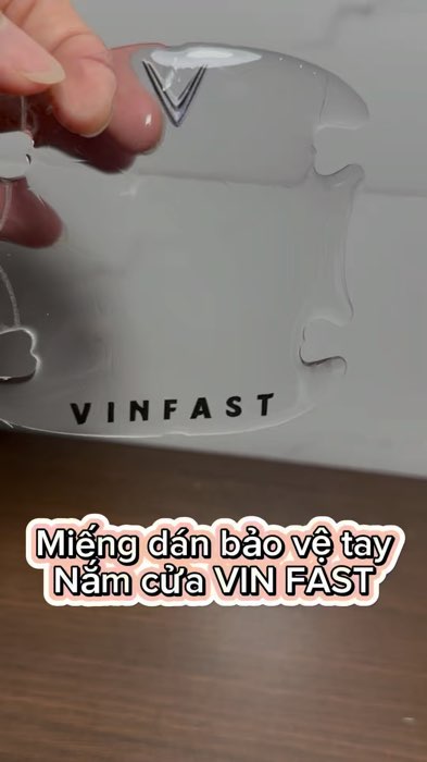 miếng dán chống xước tay nắm cửa ô tô vinfas#VideohangTieuDung #LuotVuiMuaLien #VideohangDoiSong #ShopeeCreator