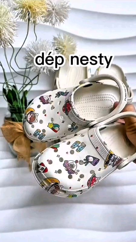 Dép nesty việt nam đi rất mềm và êm chân, hàng chất lượng cao #depnesty #LuotVuiMuaLien #HangMoiVe #shopeevideo #VideohangThoiTrang #ShopeeCreator