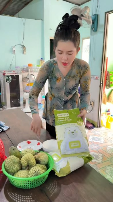 Màng bọc thực phẩm topgia #mangbocthucpham #mangboctopgia #KOLUyTin #HangMoiVe #LuotVuiMuaLien #ShopeeVideo