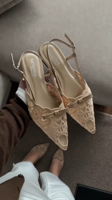 #xuhuong #HangMoiVe #LuotVuiMuaLien #ShopeeThoiTrang #ShopeeVideo #KOLUyTin #giaydep #giaydebet #giaybet #giày #giaymuinhon #sandal