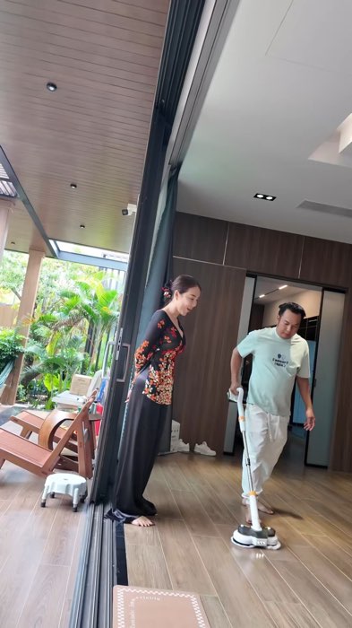 Cây lau sàn điện #caylaunhadien #qimedo #ShopeeCreator #VideoHangGiaDung #ShopeeVideo #HangMoiVe #KOLUyTin #LuotVuiMuaLien