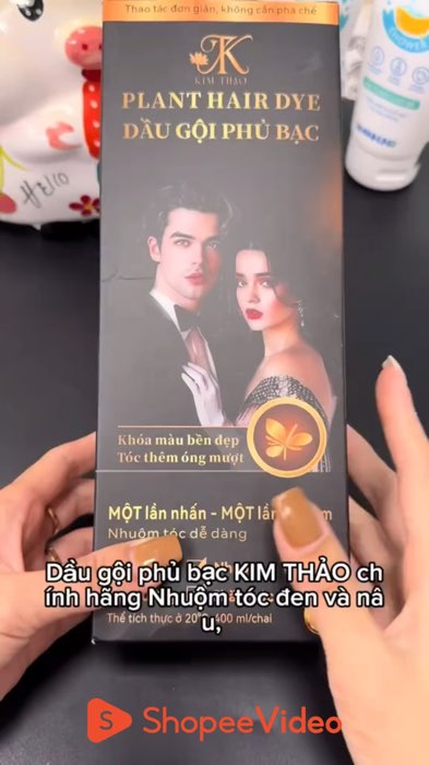 Dầu gội phủ bạc KIM THẢO chính hãng Nhuộm tóc đen và nâu, Lên màu tự nhiên, an toàn #ShopeeVideo #HangMoiVe #ShopeeCreator #LuotVuiMuaLien