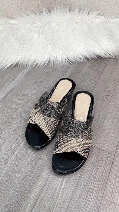Dép lưới nữ sang trọng - nhẹ bền📸✨ #shopxuhuong #giaydep #depnu #vanchihouse #ShopeeVideo #dép