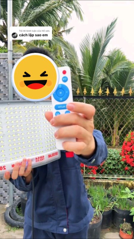 Để tấm pin trên nóc nhà và dẫn tới vị trí đèn cần lắp, đèn năng lượng sáng 10-12h và chiếu sáng 100-200m2 #xuhuong