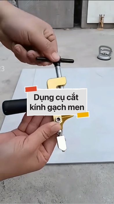 Dụng cụ cắt kính gạch men #VideohangDoiSong#ShopeeVideo#ShopeeCreator #LuotVuiMuaLien#KOLUyTin#Videomuasam #SandealcungKOL #diumi1k1