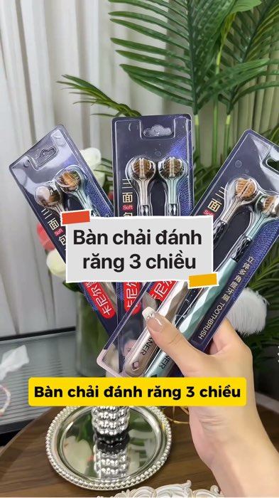Bàn chải đánh răng 3 chiều #VideohangTieuDung #shopeestyle#ShopeeVideo#ShopeeCreator #LuotVuiMuaLien#KOLUyTin#Videomuasam #SandealcungKOL #diumi32